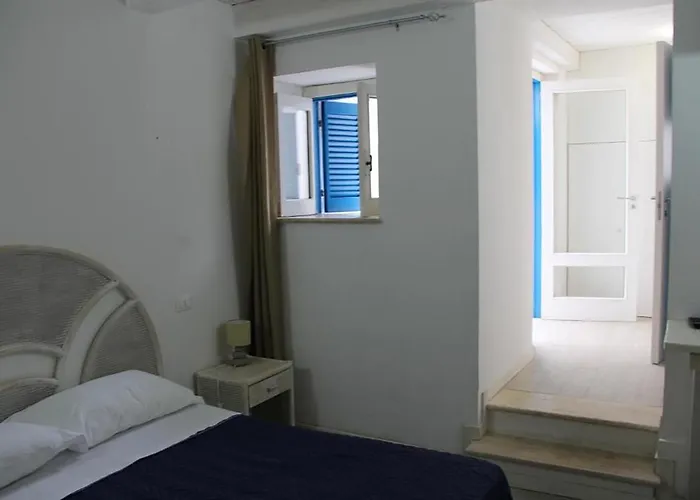 Bed & Breakfast Double Room, Air Conditioning, Bathroom, In The Center Of Calabria N6783 Tropea